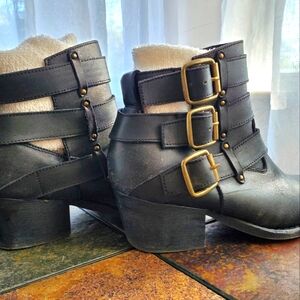 Blk buckle Booties 9